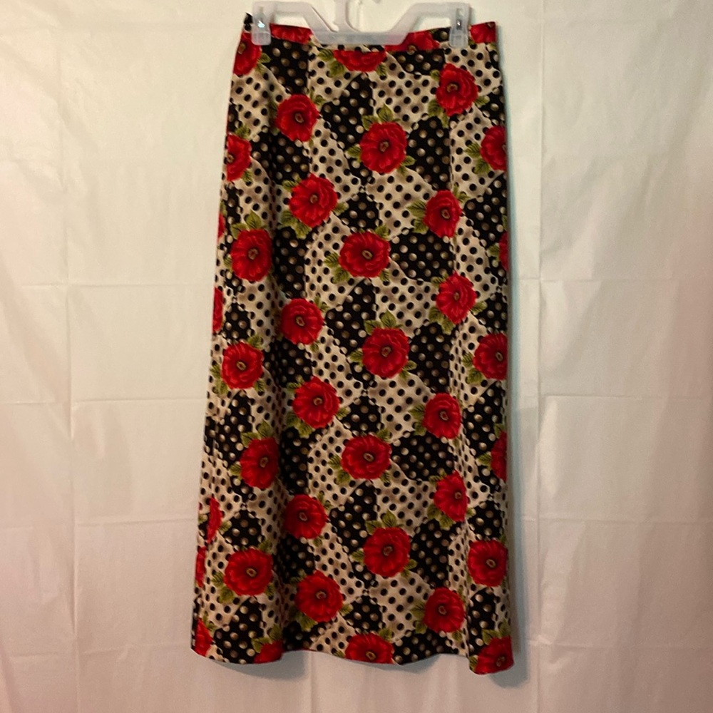 Unknown brand size medium with red flowers.